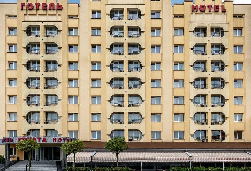 Sonata Hotel & Restaurant готель соната