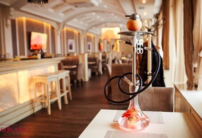 Sonata Hotel & Restaurant готель соната