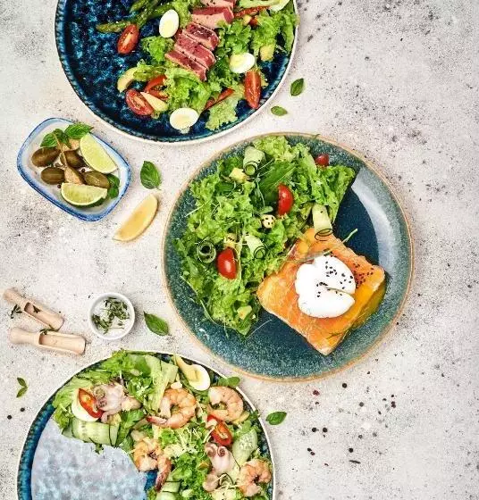 Sonata Hotel & Restaurant готель соната