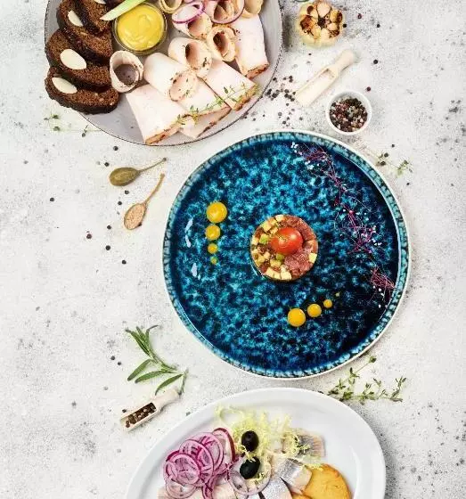 Sonata Hotel & Restaurant готель соната