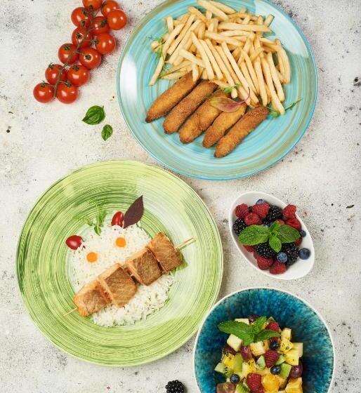 Sonata Hotel & Restaurant готель соната