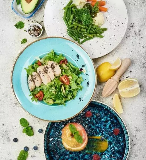 Sonata Hotel & Restaurant готель соната