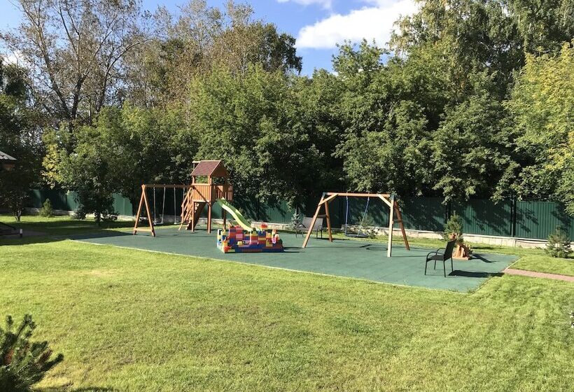 בית מלון כפרי Sosnovy Bor Park