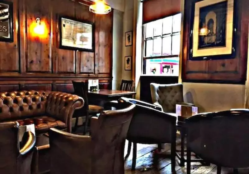 호텔 The Kings Head