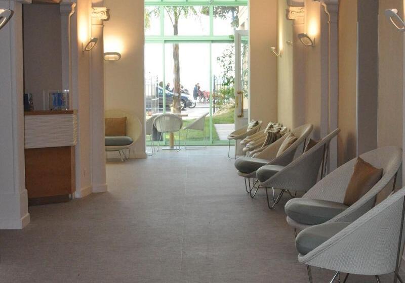 בית מלון כפרי Vacances Bleues Balmoral