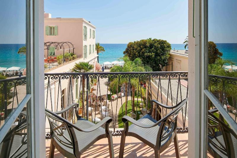 בית מלון כפרי Vacances Bleues Balmoral