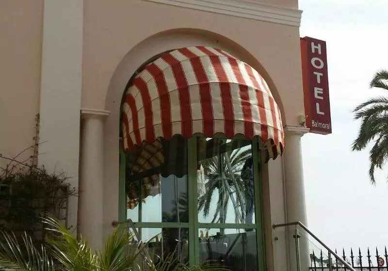 Отель Vacances Bleues Balmoral