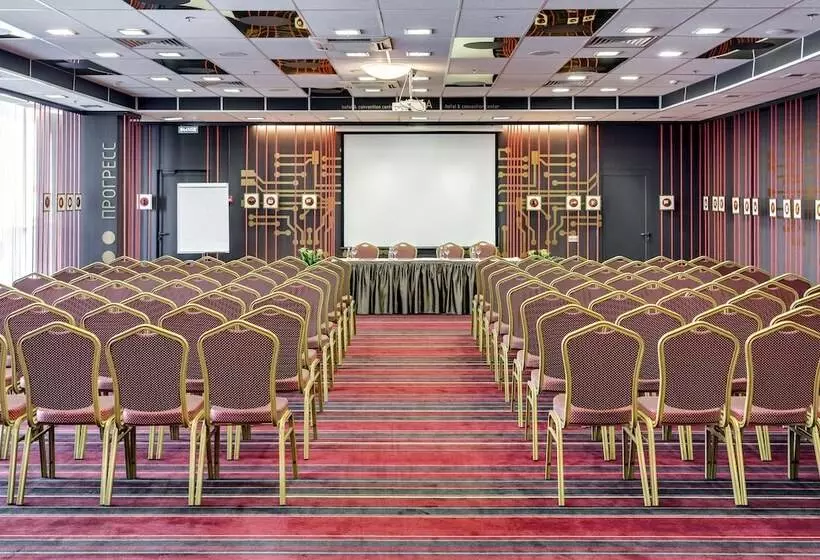 Отель Vega Izmailovo