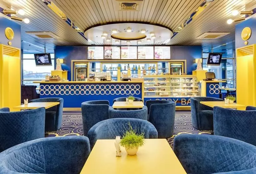 Отель Vega Izmailovo