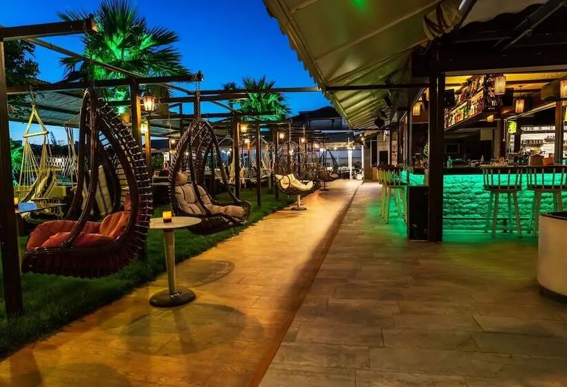 Philoxenia Hotel & Spa