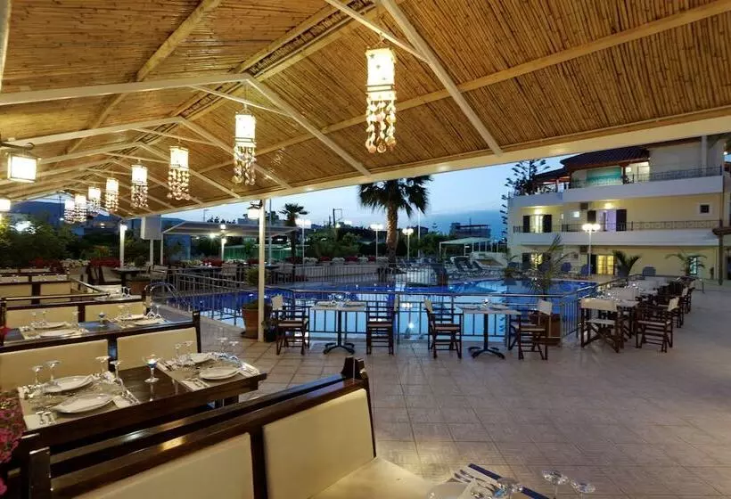 Philoxenia Hotel & Spa