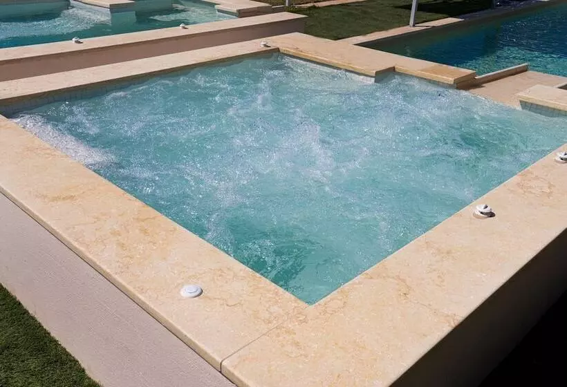 Philoxenia Hotel & Spa