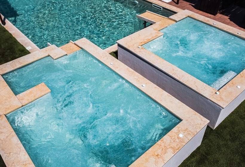 Philoxenia Hotel & Spa