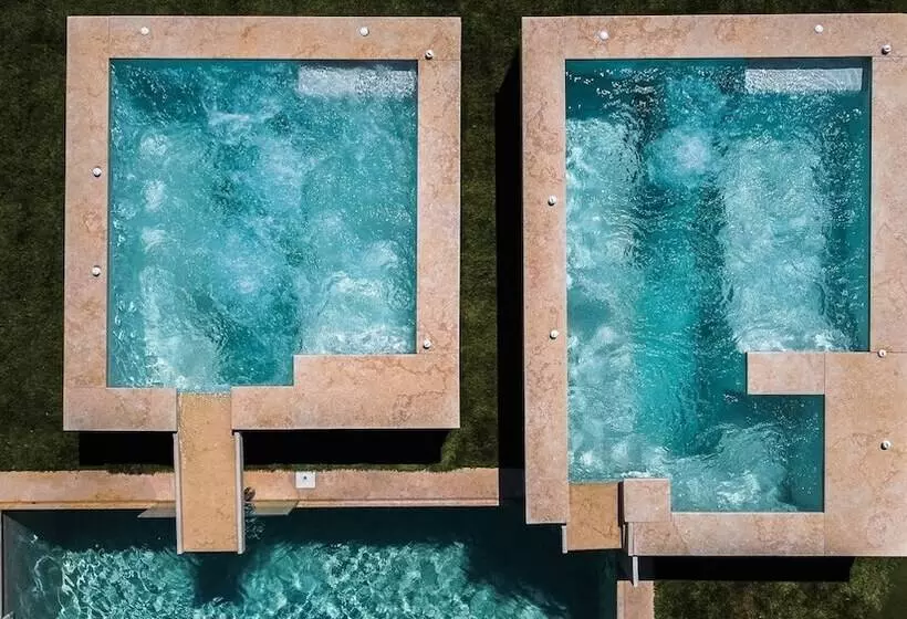 Philoxenia Hotel & Spa