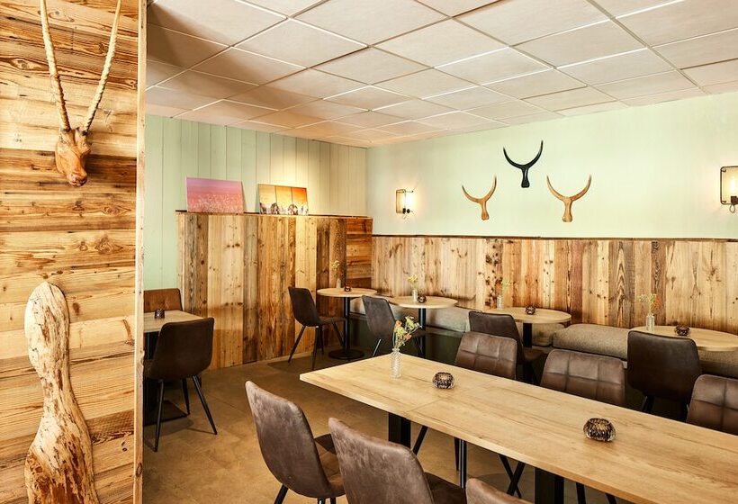 اقامتگاه Dormio Resort Les Portes Du Mont Blanc