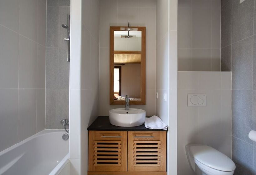 اقامتگاه Dormio Resort Les Portes Du Mont Blanc