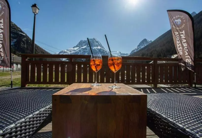 اقامتگاه Dormio Resort Les Portes Du Mont Blanc