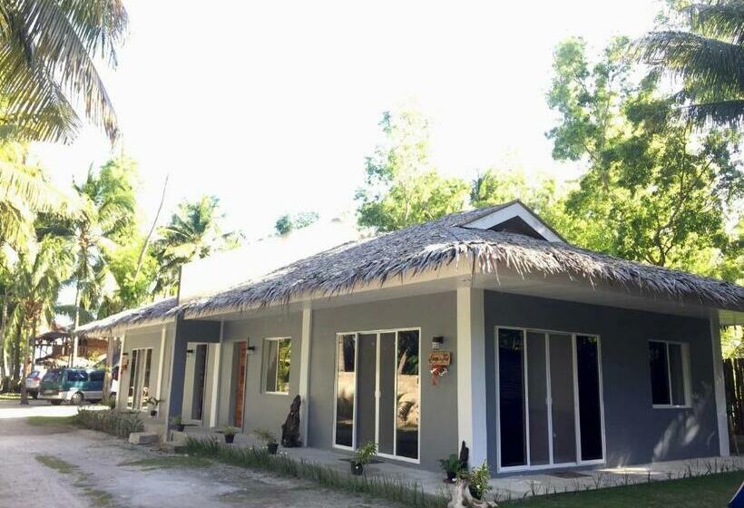 هاستل Sabas Beach And Campsite