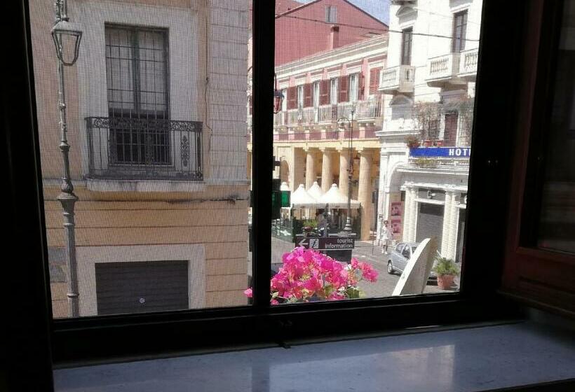 تختخواب و صبحانه B. & B. Trip Al Duomo