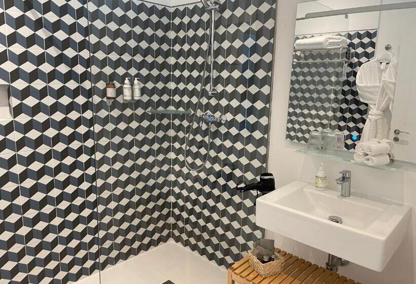 تختخواب و صبحانه Casa Apollo Guesthouse