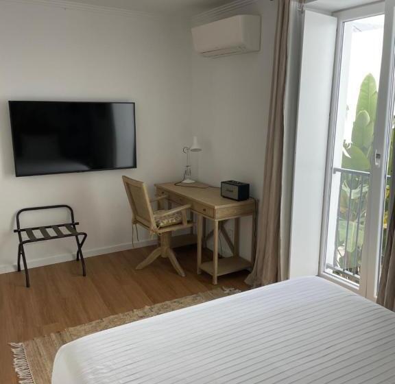 تختخواب و صبحانه Casa Apollo Guesthouse