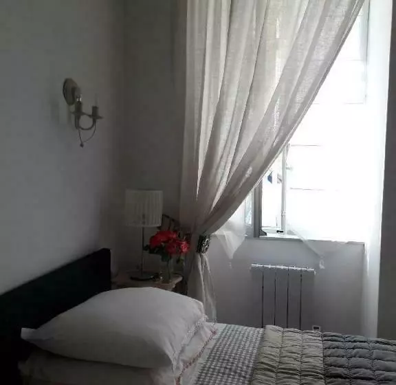 ベッドアンドブレックファースト Le Tabellion