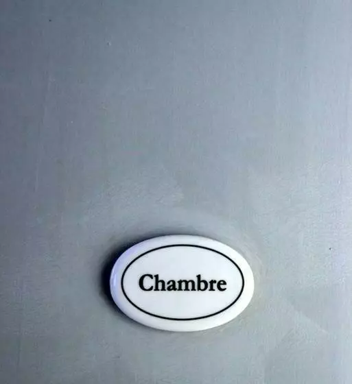 ベッドアンドブレックファースト Le Tabellion