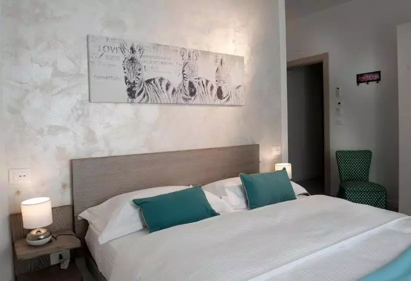 Hotelli Le Suites   Di Fronte Ospedale Sacro Cuore