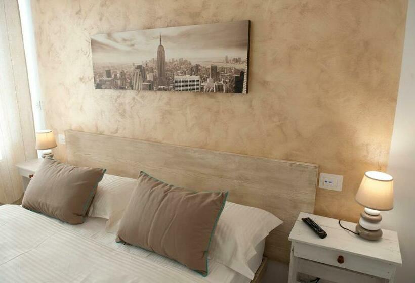 فندق Le Suites   Di Fronte Ospedale Sacro Cuore