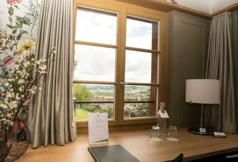 هتل Restaurant Falkenburg