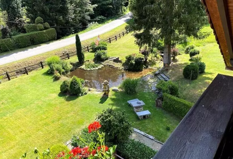 Majatalo Chambres D Hôtes Des Cascades St Nicolas