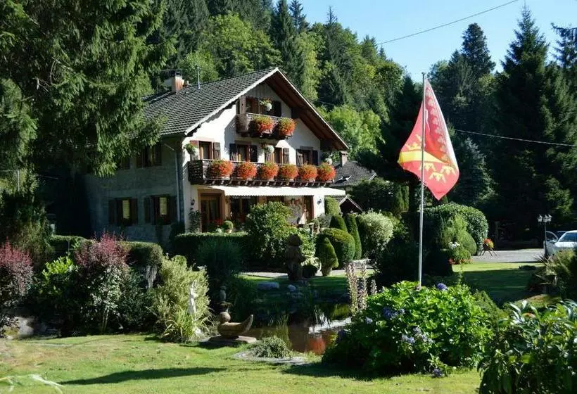 Majatalo Chambres D Hôtes Des Cascades St Nicolas