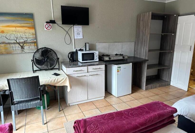 Pension Cornerstone Guest House