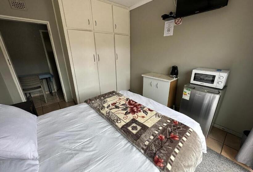 Pension Cornerstone Guest House