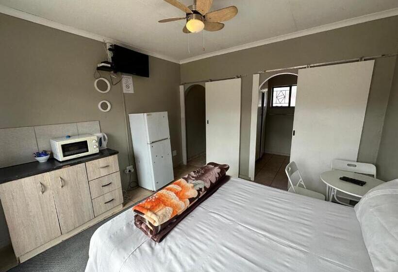 Pension Cornerstone Guest House