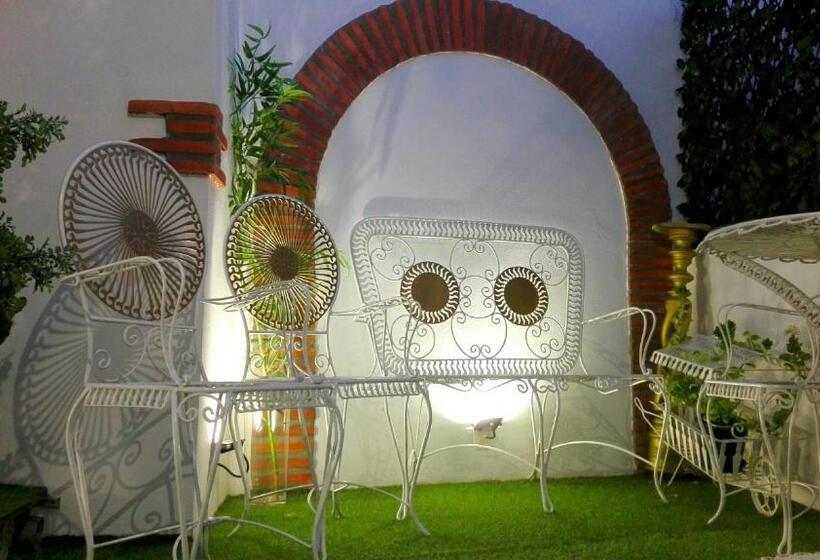 펜션 Império Romano Guest House