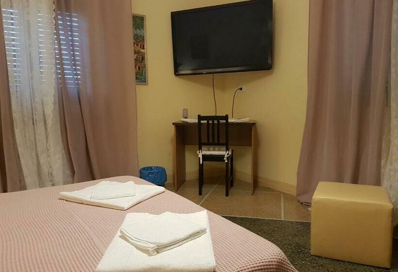 پانسیون Miranda Pisa