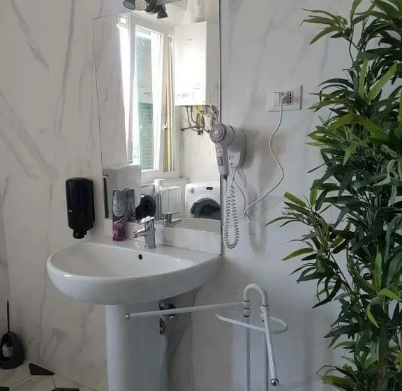 پانسیون Miranda Pisa