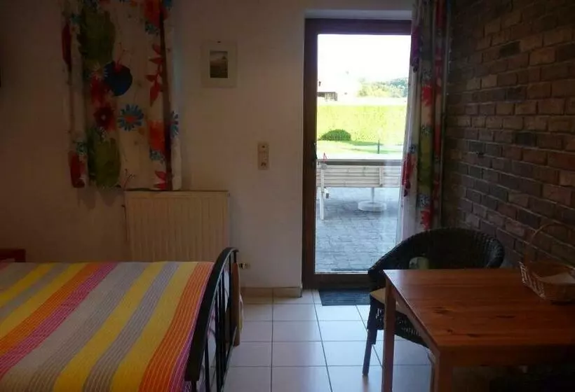 ベッドアンドブレックファースト Au Rond Chene