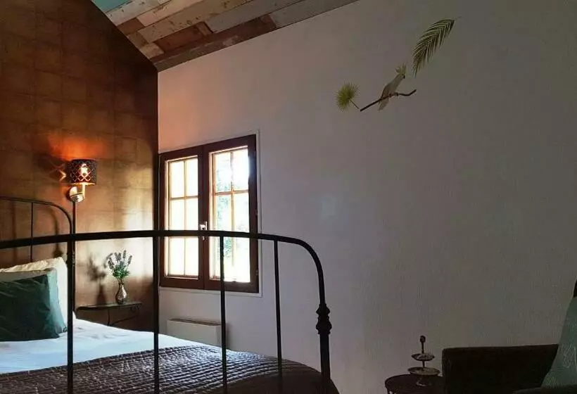 Chambre D Hôtes B&b Le Petit Bonheur