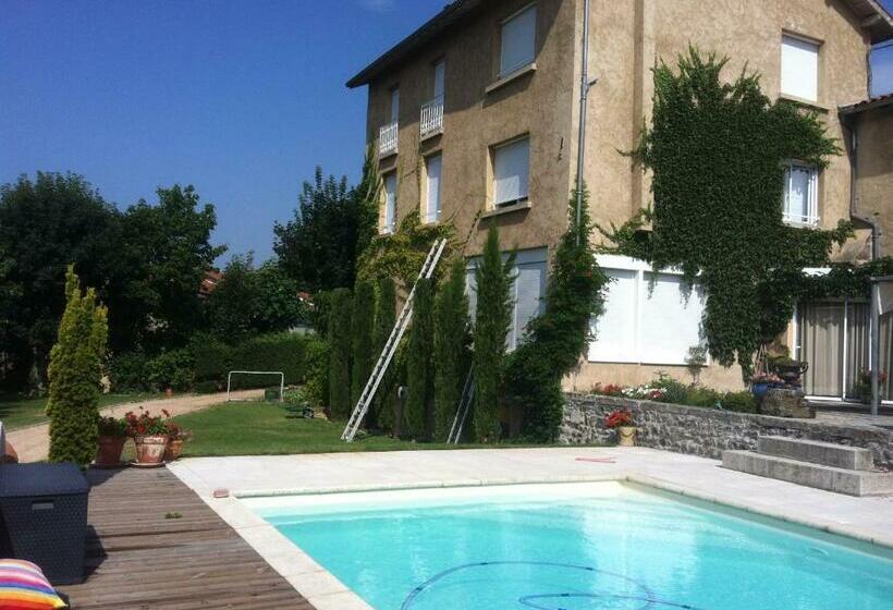 مبيت وإفطار Le Prieuré St Marcel