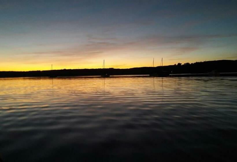 צימר Heir Island House