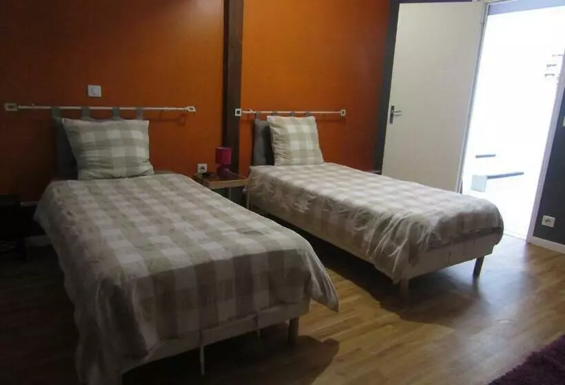 Aamiaismajoitus (B&B) Suite Familiale 2 Chambre