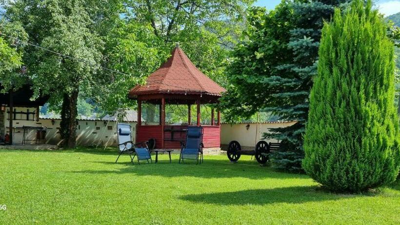 Hotel Pensiunea Miraj