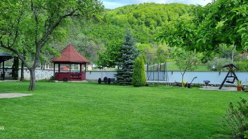 Hotel Pensiunea Miraj