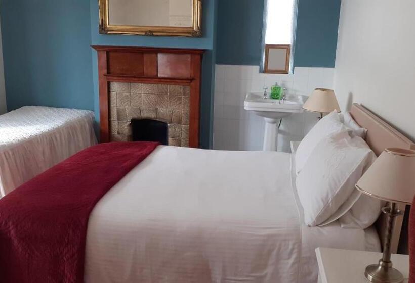 Kingsway Bed & Breakfast