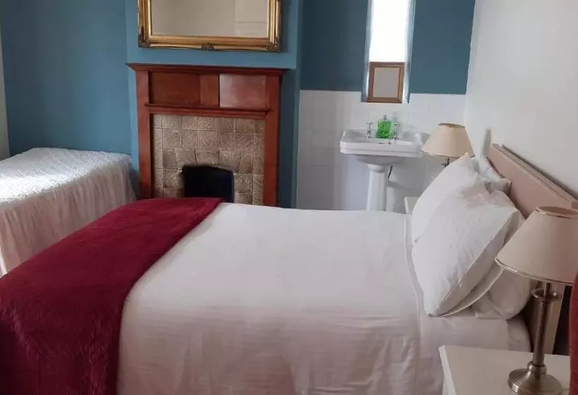 Kingsway Bed & Breakfast