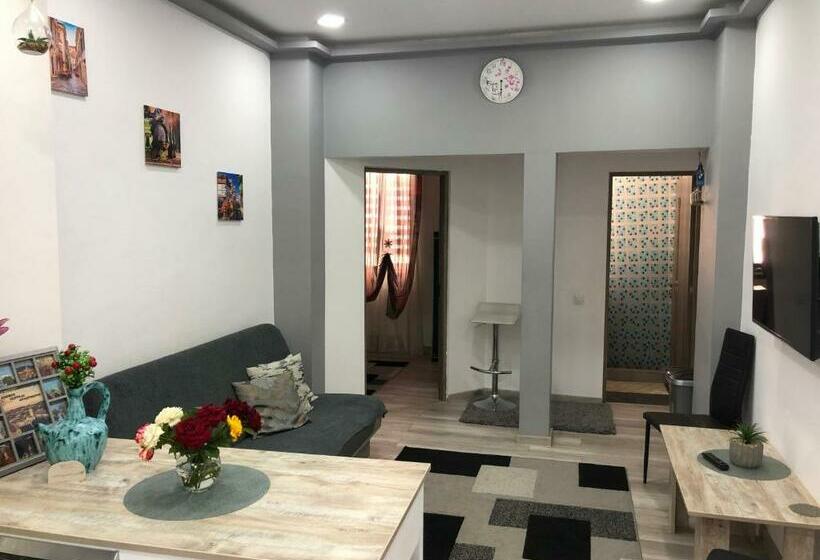 بنسيون Andres Central Apartments House