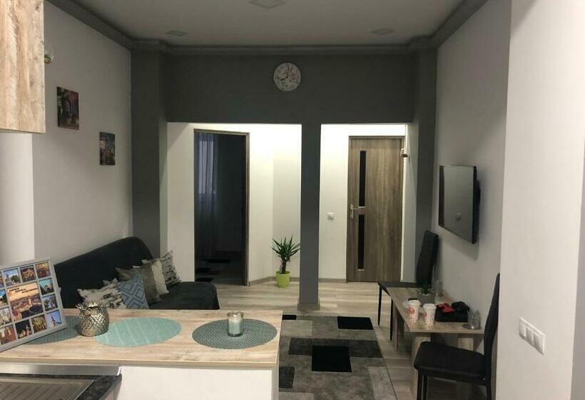 بنسيون Andres Central Apartments House