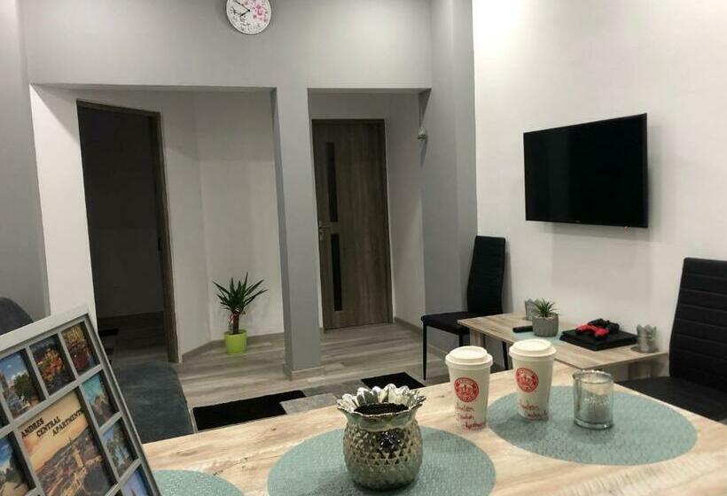 بنسيون Andres Central Apartments House